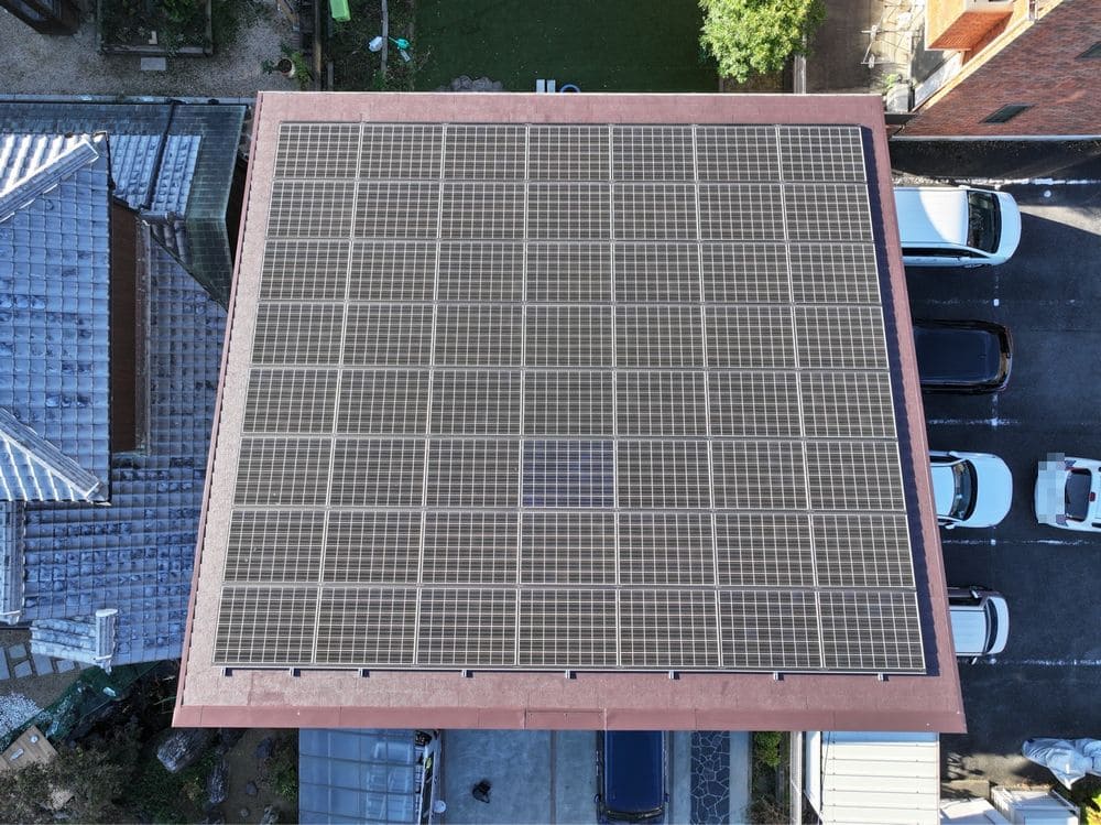 施工後_屋根全体 奈良市で外壁塗装と防水工事をリペイント匠が施工した写真