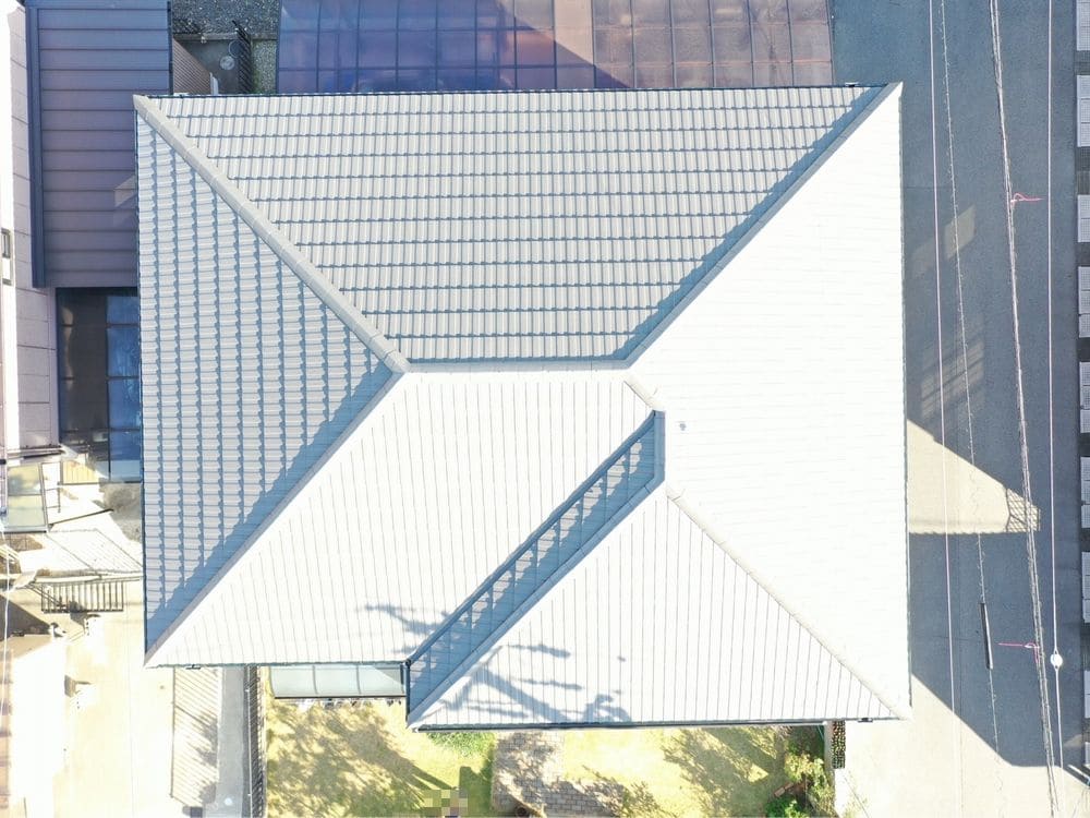 生駒市_S様_施工後_屋根全体 生駒市の外壁塗装、防水工事をリペイント匠が施工した写真
