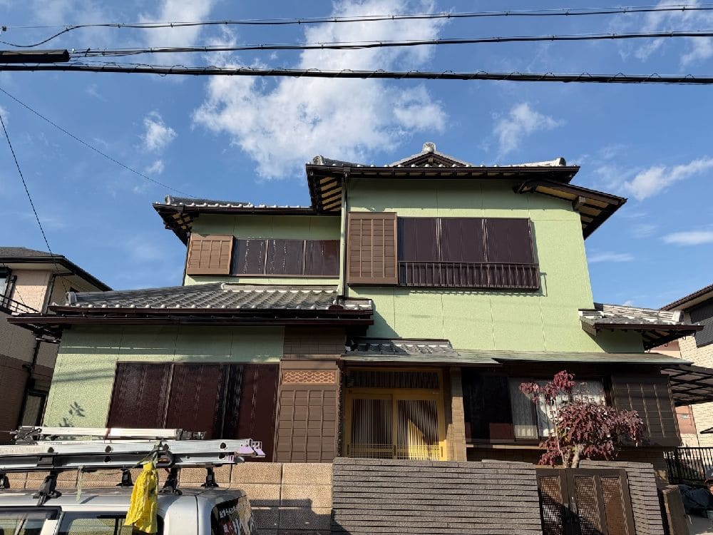 F様(津)施工後_外壁全体 (7) 奈良市の外壁塗装をリペイント匠が施工した写真