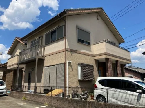 生駒市Y様施工前3 生駒市の外壁塗装をリペイント匠が施工した写真