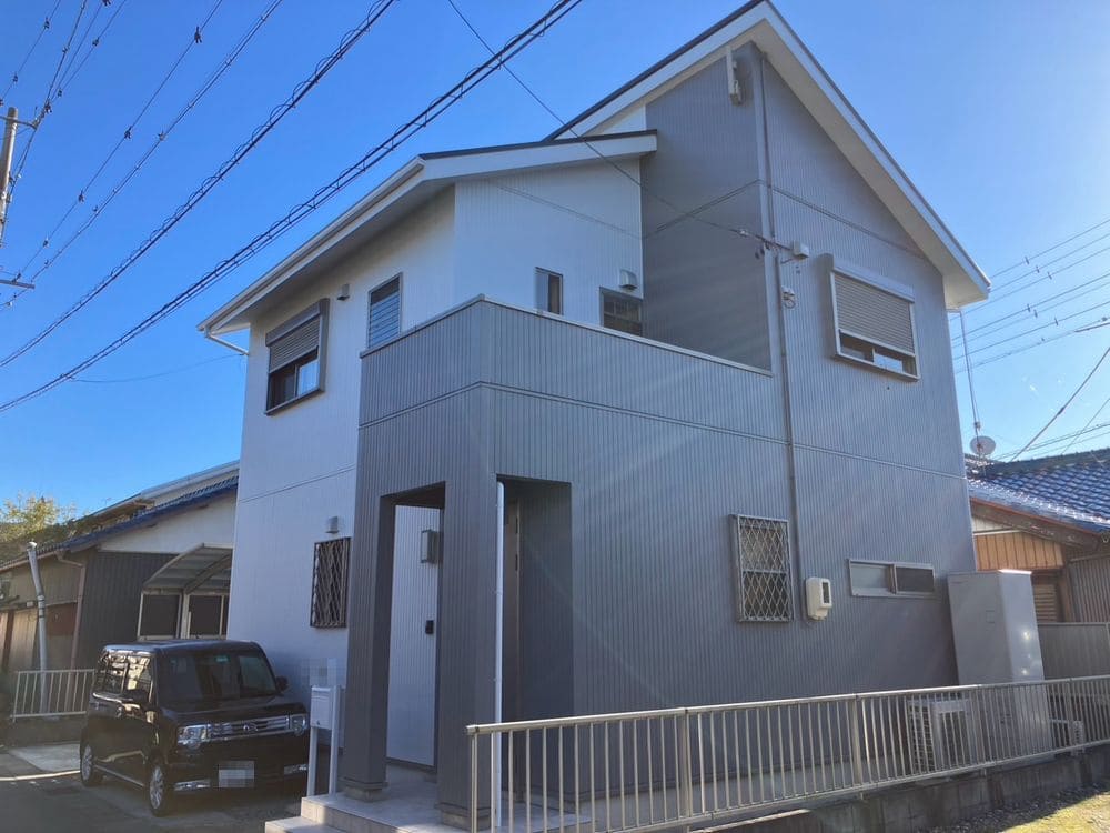 施工後_外壁全体 (2) 生駒市で外壁塗装、屋根塗装、防水工事をリペイント匠が施工した写真