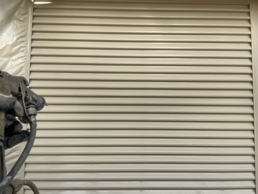 生駒市_N様_雨戸(中塗り) 生駒市の外壁塗装、屋根塗装をリペイント匠が施工した写真