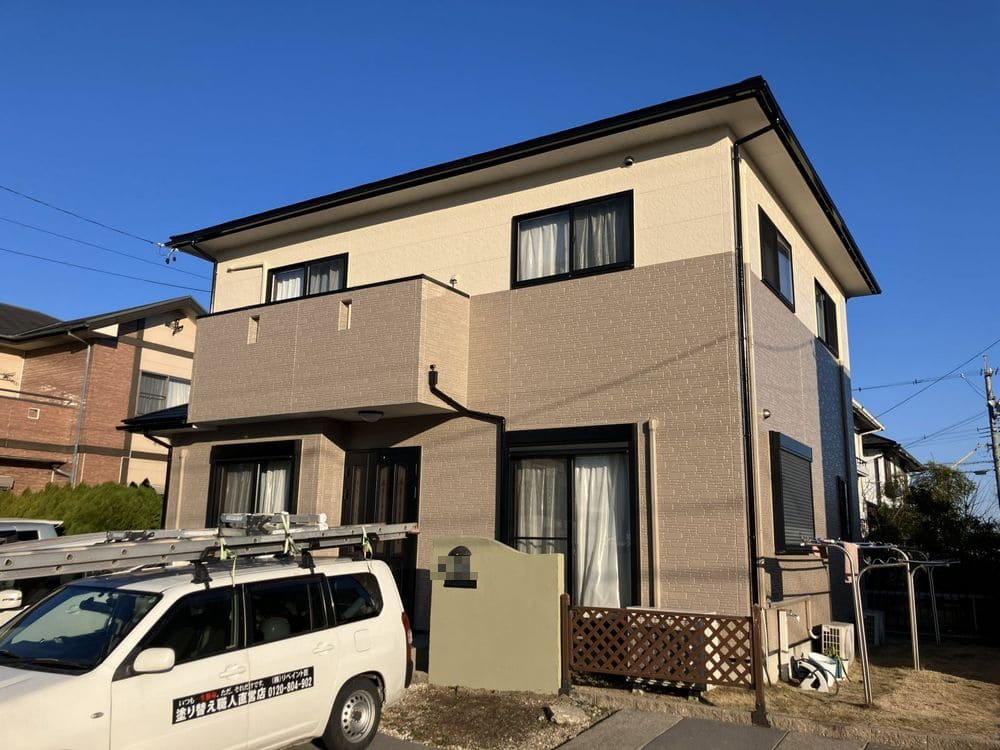生駒市_O様_全体_施工後 (2) 生駒市の外壁塗装、屋根塗装をリペイント匠が施工した写真