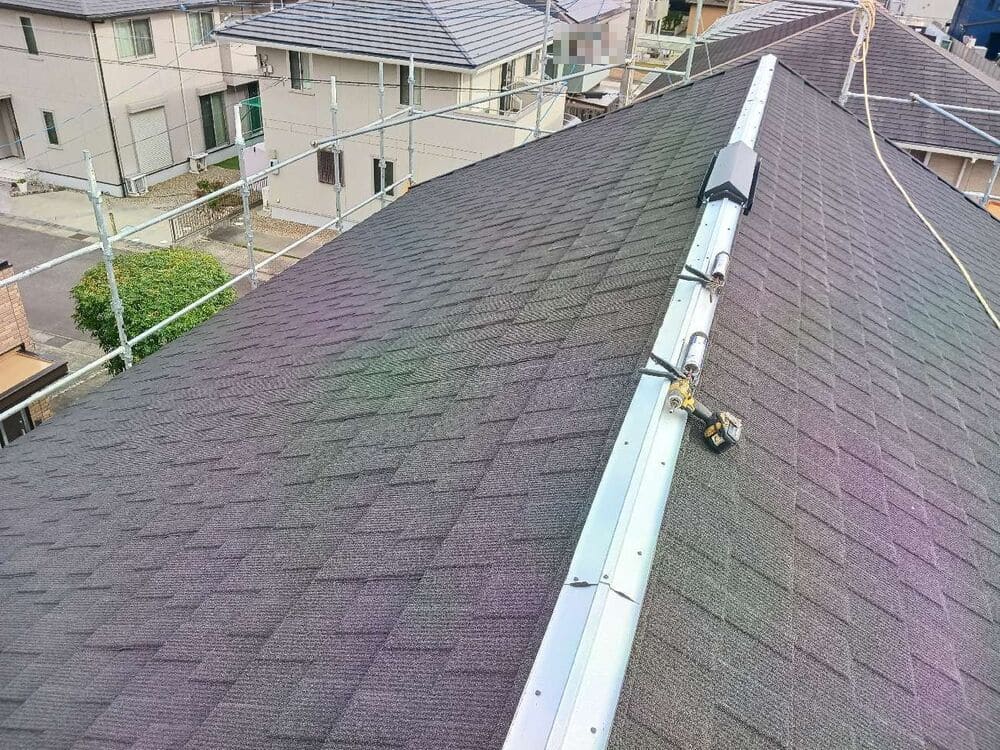 M様(橿原市)屋根‗棟板金 橿原市の屋根カバー工事をリペイント匠が施工した写真