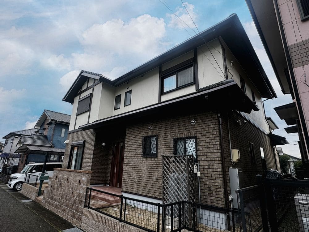 三重郡菰野町_K様_施工後_外壁全体② 三重郡菰野町の外壁塗装をリペイント匠が施工した写真