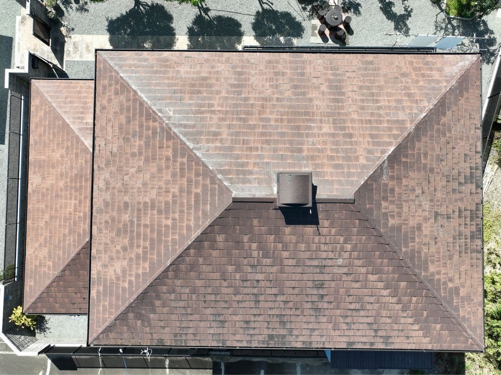 生駒市_M様_施工前_屋根全体 生駒市の外壁塗装、屋根塗装をリペイント匠が施工した写真