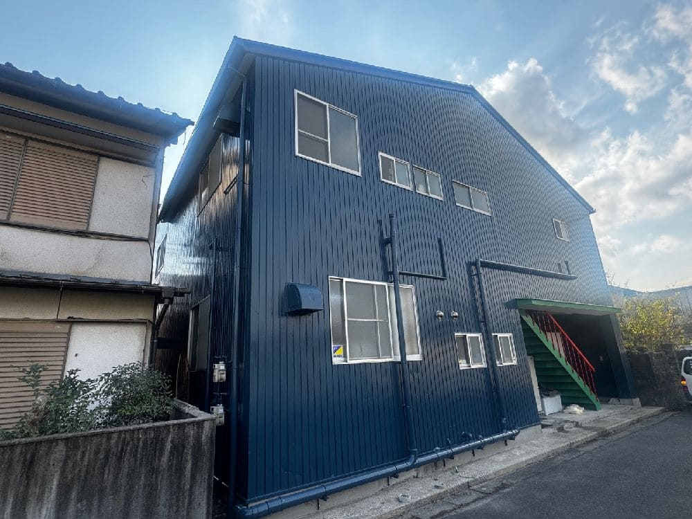 N様(四日市)_施工後_外壁全体 奈良市の外壁塗装、屋根塗装をリペイント匠が施工した写真