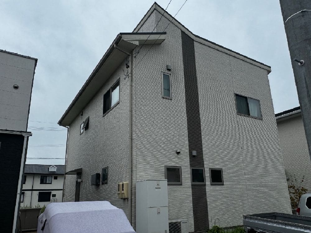 奈良市の外壁塗装、屋根塗装、防水工事をリペイント匠が施工した写真