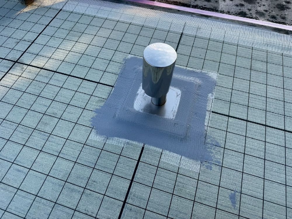 F様(津)防水(脱気筒設置) 奈良市の防水工事をリペイント匠が施工した写真