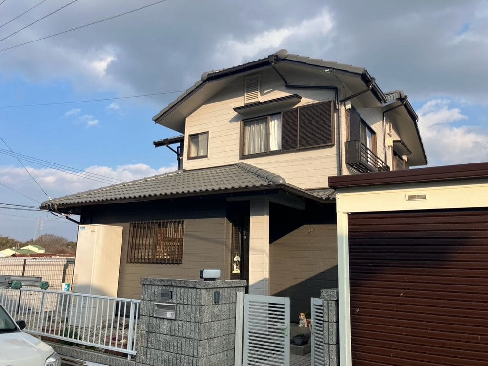 施工後_外壁全体 (4) 生駒市で外壁・屋根塗装をリペイント匠が施工した写真