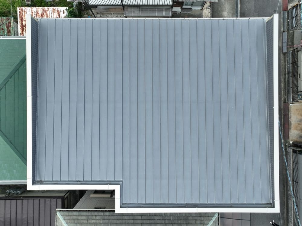 生駒市_S様_施工前_屋根 生駒市の外壁塗装、屋根塗装、防水工事をリペイント匠が施工した写真