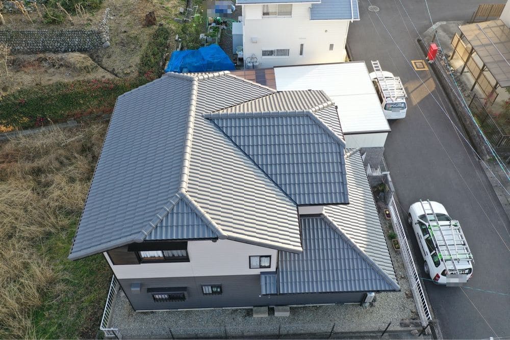 施工後_屋根全体 (2) 生駒市で外壁・屋根塗装をリペイント匠が施工した写真