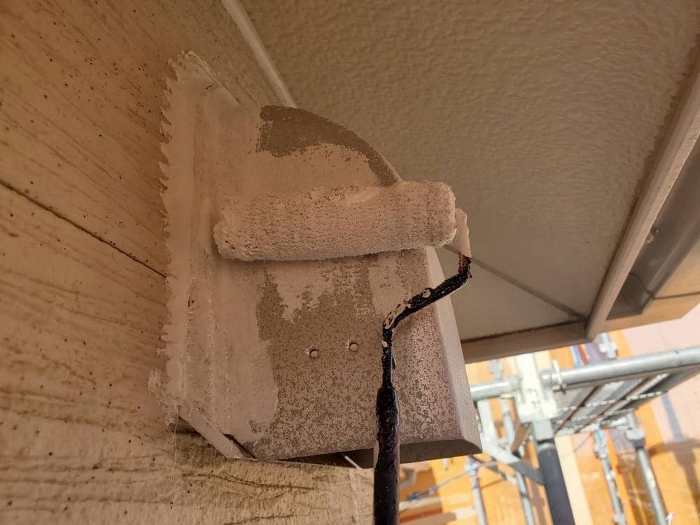 奈良市_O様_換気フード(下塗り) 奈良市で外壁塗装をリペイント匠が施工した写真