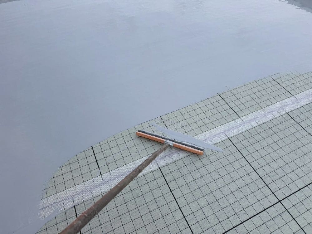 F様(津)防水(1層目) 奈良市の防水工事をリペイント匠が施工した写真
