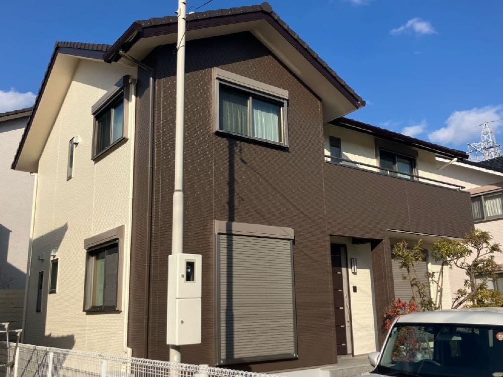 N様(津)施工後_外壁全体 (4) 奈良市で外壁塗装、防水工事をリペイント匠が施工した写真