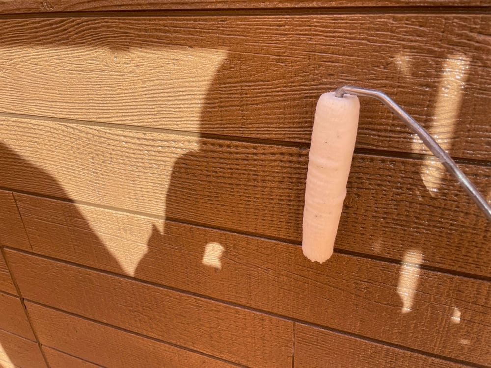 生駒市_Y様_外壁(上塗り2) 生駒市の外壁塗装をリペイント匠が施工した写真