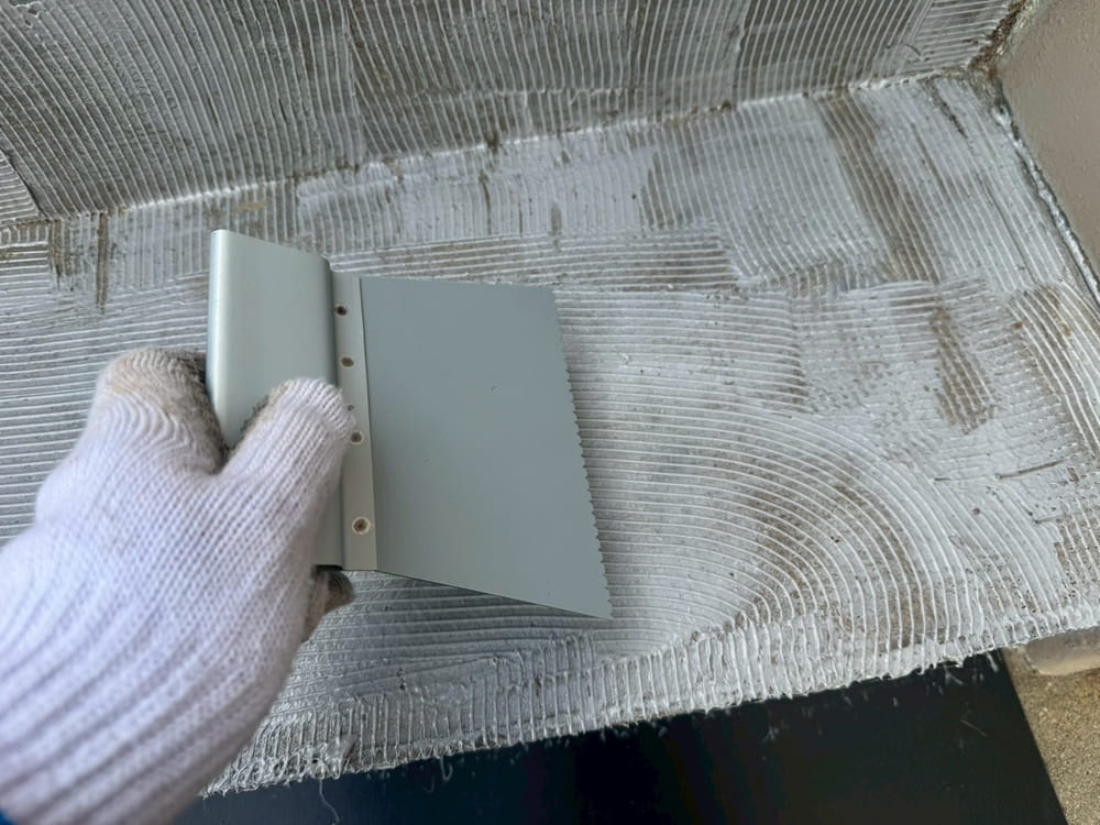 F様(津)防水(プライマー) 奈良市の防水工事をリペイント匠が施工した写真