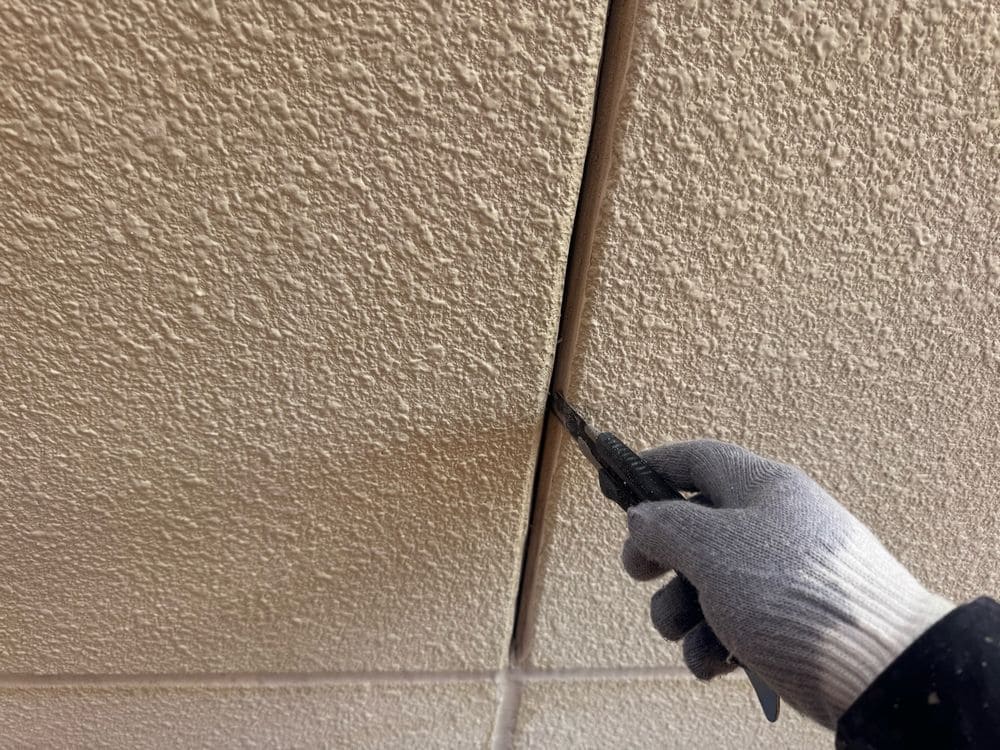 生駒市_S様_シール(撤去) 生駒市の外壁塗装、屋根塗装、防水工事をリペイント匠が施工した写真