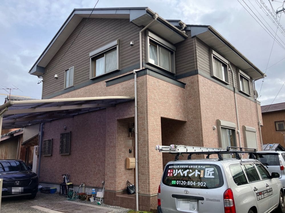 施工前_外壁全体 (3) 尾鷲市の外壁塗装・屋根工事・防水工事をリペイント匠が施工した写真