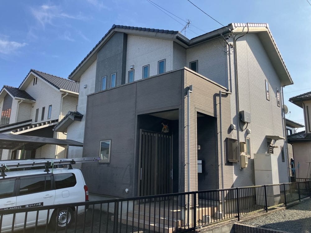 施工前_外壁全体 生駒市で外壁塗装をリペイント匠が施工した写真