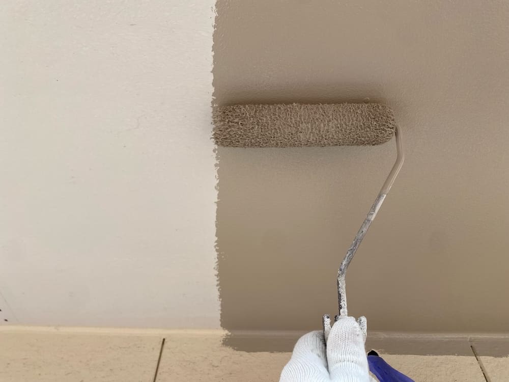 T様(津)軒天(中塗り) (2) 奈良市の外壁塗装をリペイント匠が施工した写真
