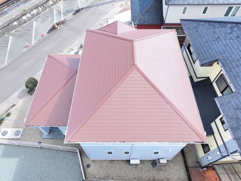 S様(尾鷲市古戸町)施工後_屋根全体 尾鷲市の外壁塗装、屋根塗装をリペイント匠が施工した写真