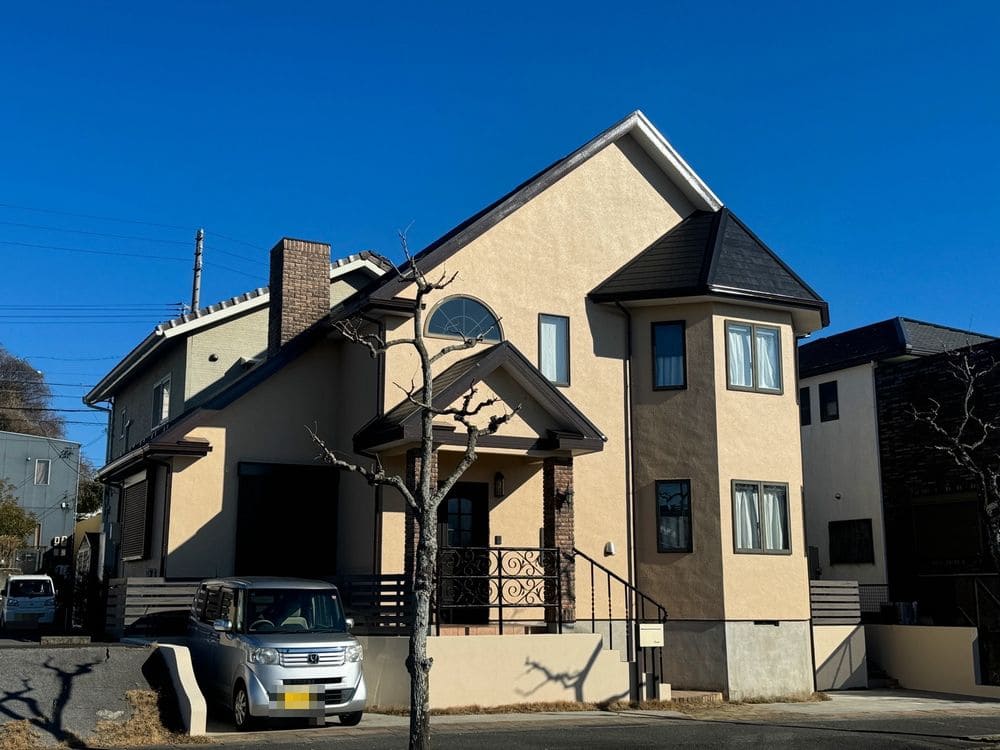 K様(奈良市星見ヶ丘)施工後_外壁全体 (3) 奈良市の外壁塗装、屋根塗装、防水工事をリペイント匠が施工した写真