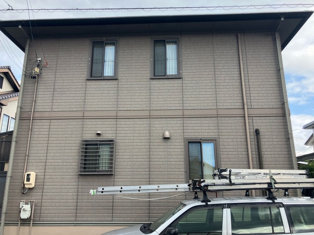 施工前_外壁全体 (2) 生駒市で外壁・屋根塗装をリペイント匠が施工した写真