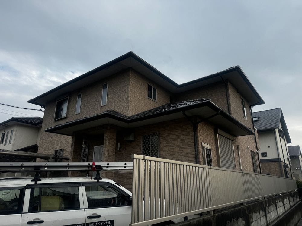 生駒市_S様_施工前_外壁全体 (2) 生駒市の外壁塗装、防水工事をリペイント匠が施工した写真
