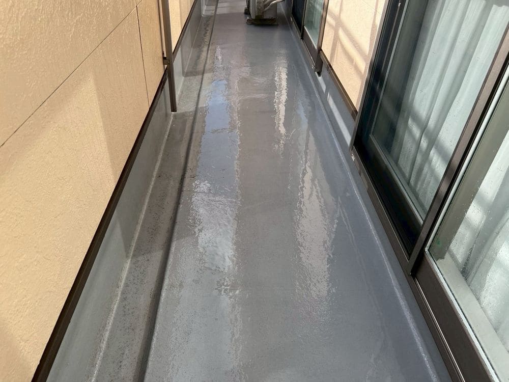 H様(奈良市久居小野辺町)防水(施工前) 奈良市の外壁塗装、屋根塗装、防水工事をリペイント匠が施工した写真