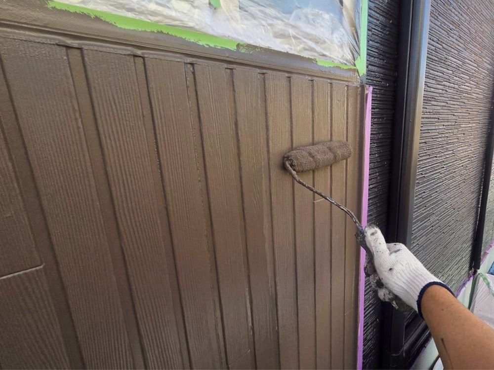 生駒市_K様_外壁(上塗り) (2) 生駒市の外壁塗装、防水工事をリペイント匠が施工した写真