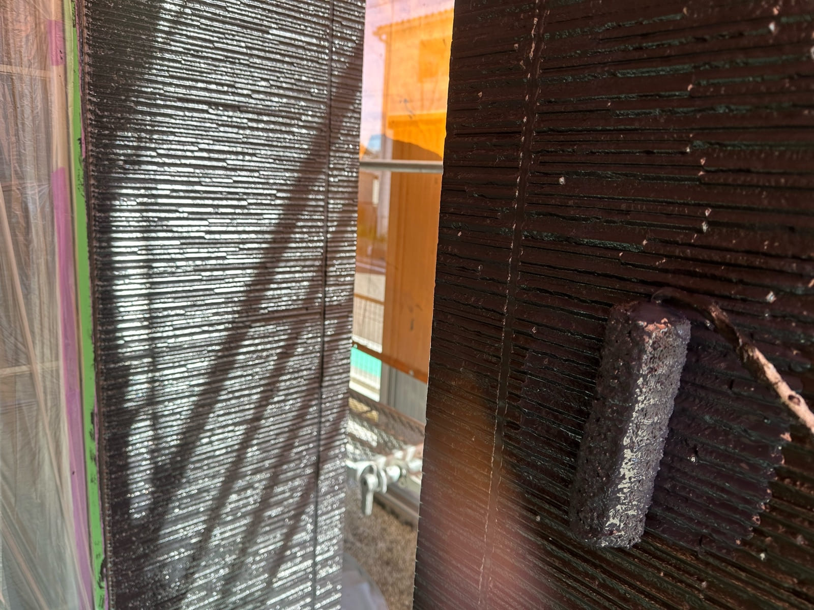 生駒市_K様_外壁(上塗り) 生駒市の外壁塗装、防水工事をリペイント匠が施工した写真