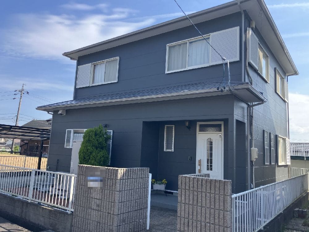 N様(津)施工後_外壁全体 (2) 奈良市の外壁塗装、屋根塗装をリペイント匠が施工した写真