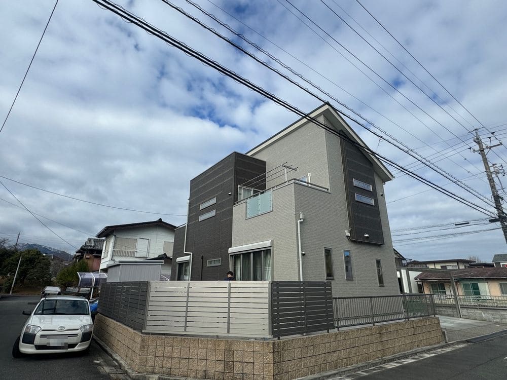 奈良市の外壁・屋根塗装をリペイント匠が施工した写真