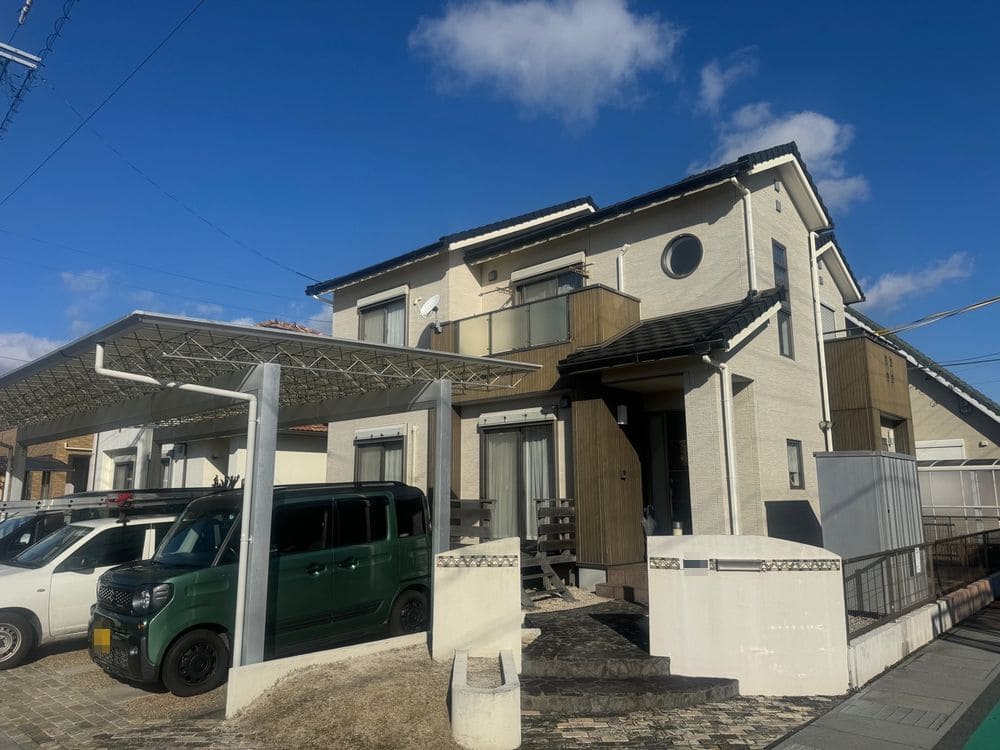 生駒市_K様_施工前_外壁全体 生駒市の外壁塗装、防水工事をリペイント匠が施工した写真