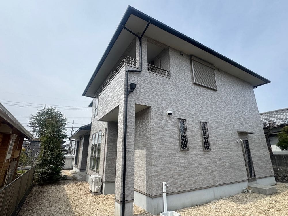 奈良市_H様_外壁全体①(施工後) 奈良市の外壁塗装をリペイント匠が施工した写真