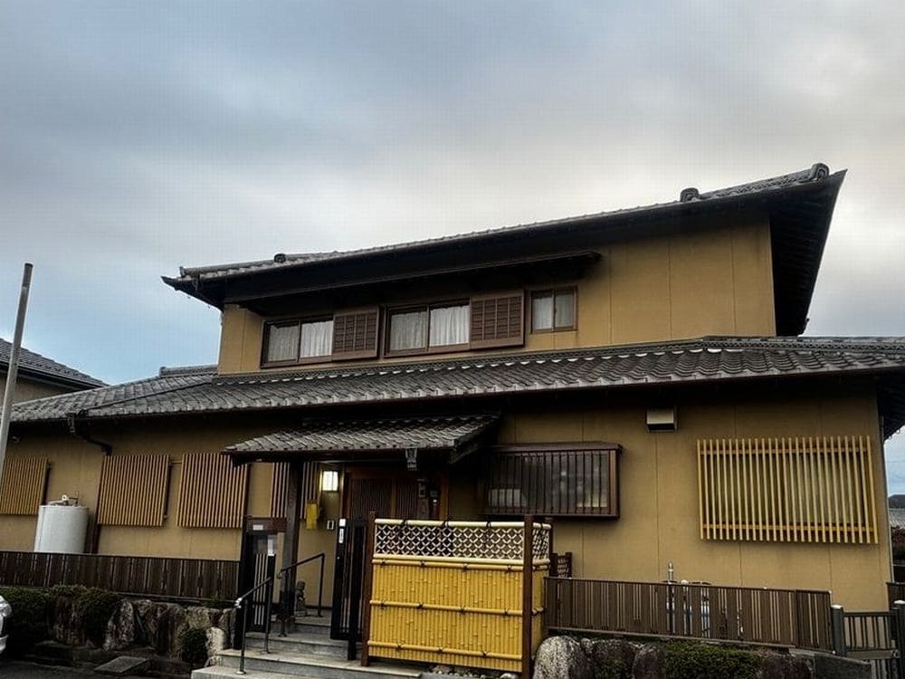 奈良市_I様_外壁全体①(施工前) 奈良市の外壁塗装をリペイント匠が施工した写真