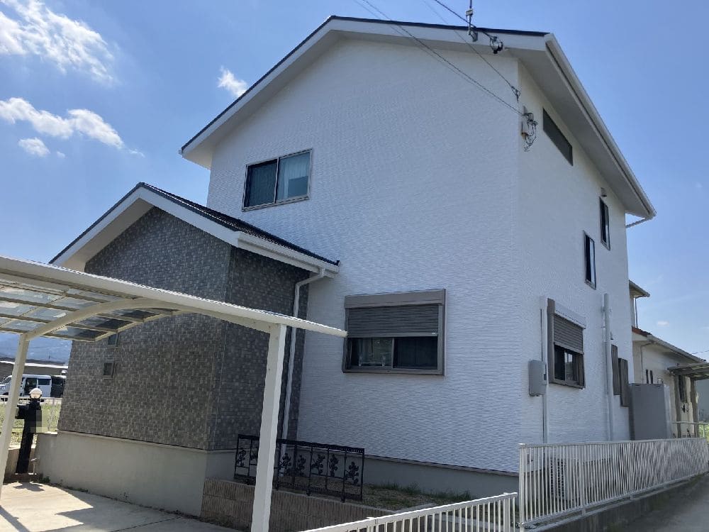 M様(津)施工後_外壁全体 (10) 奈良市で外壁塗装、屋根塗装、防水工事をリペイント匠が施工した写真