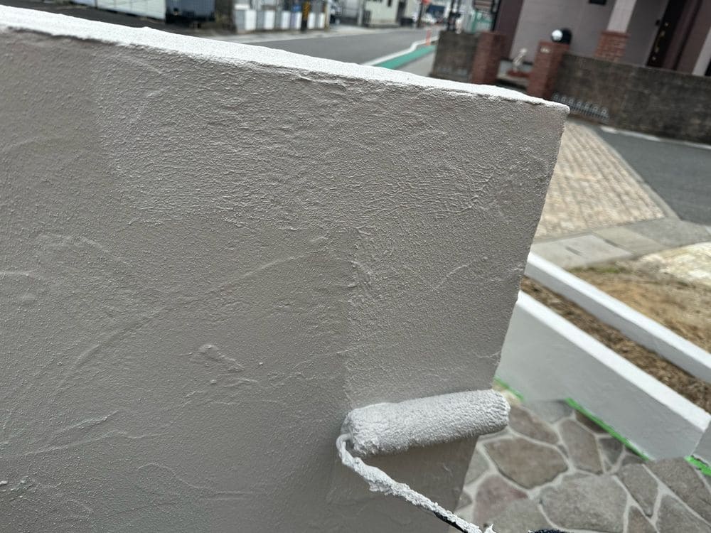 生駒市_K様_塀(上塗り) 生駒市の外壁塗装、防水工事をリペイント匠が施工した写真