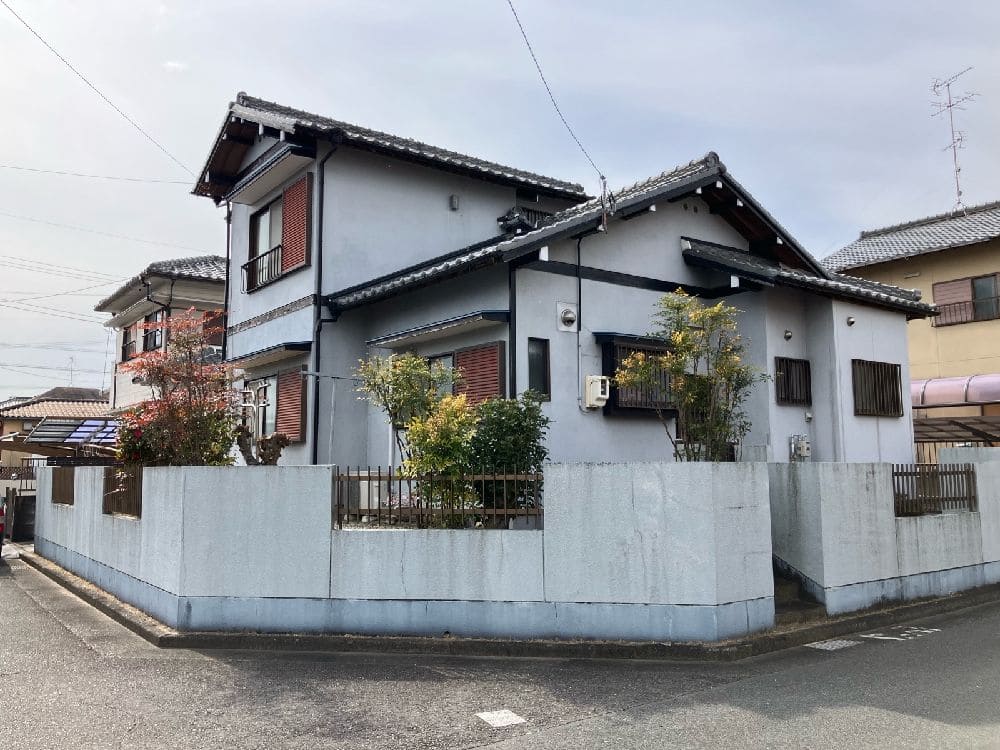 U様(津)施工前_外壁全体 (2) 奈良市の外壁塗装をリペイント匠が施工した写真