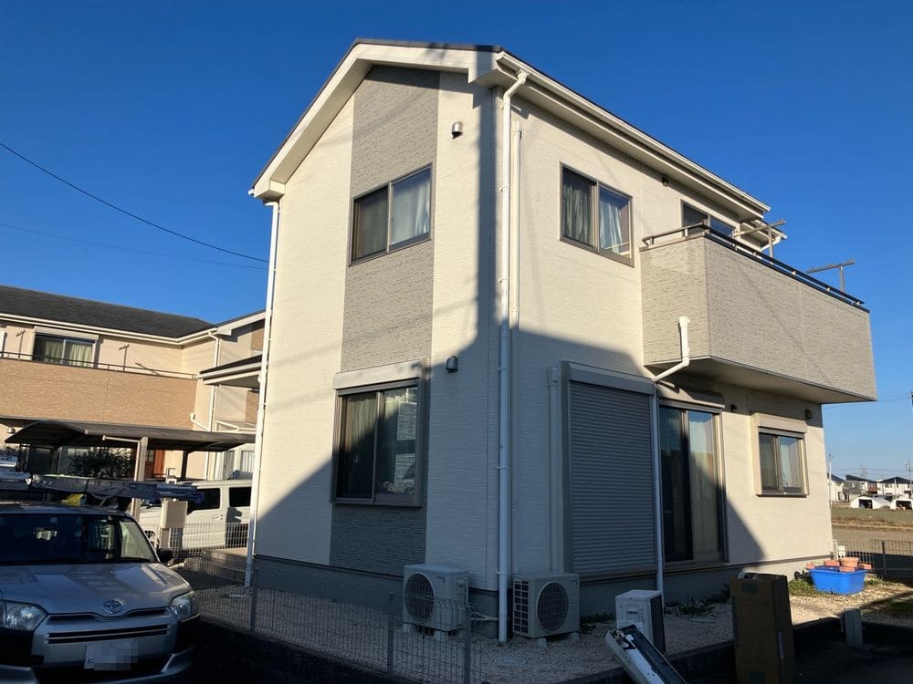 生駒市で外壁塗装と屋根工事と防水工事をリペイント匠が施工した写真
