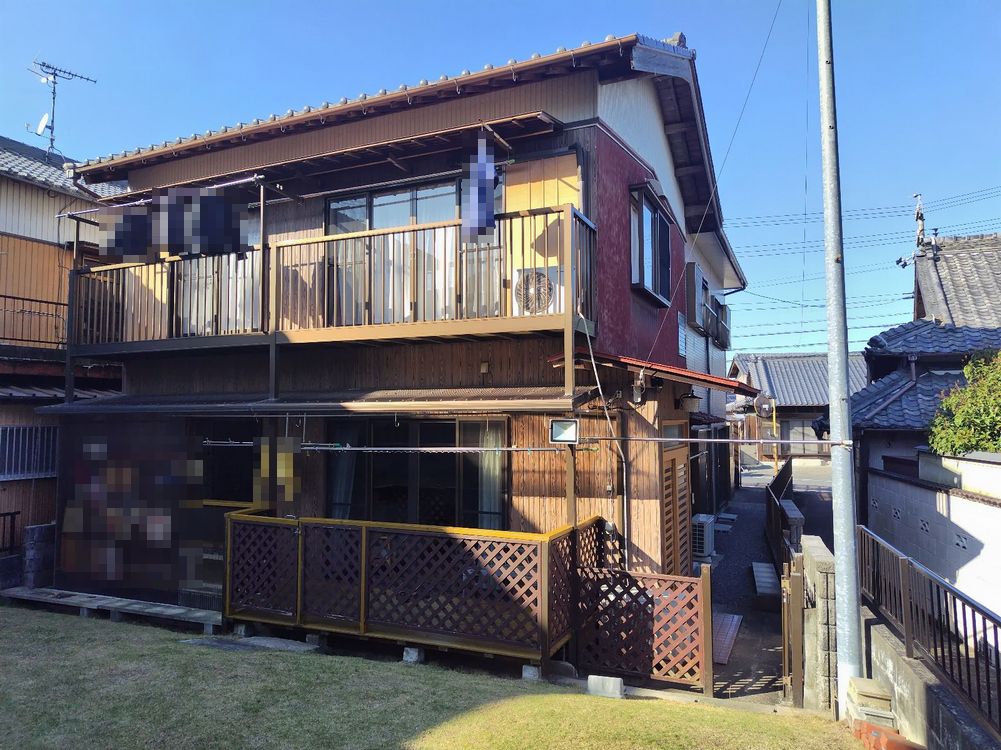 生駒市_Y様_施工前_外壁全体 (2) 生駒市の外壁塗装をリペイント匠が施工した写真