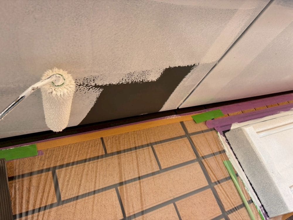 生駒市の屋根塗装をリペイント匠が施工した写真