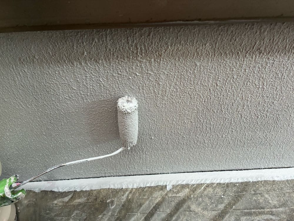 生駒市の屋根塗装をリペイント匠が施工した写真