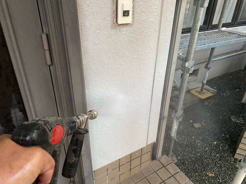 高圧洗浄(外壁) 生駒市で外壁塗装をリペイント匠が施工した写真