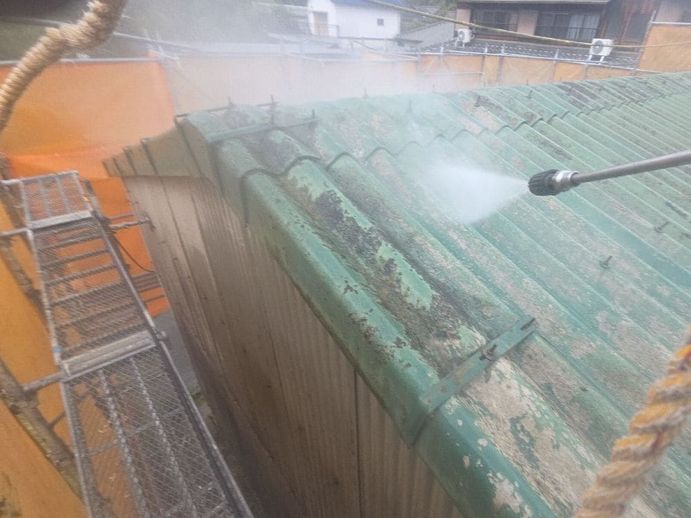 生駒市で屋根塗装をリペイント匠が施工した写真