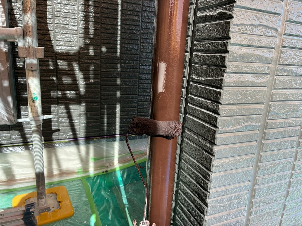 N様(橿原市)樋‗1回目 橿原市の外壁塗装をリペイント匠が施工した写真