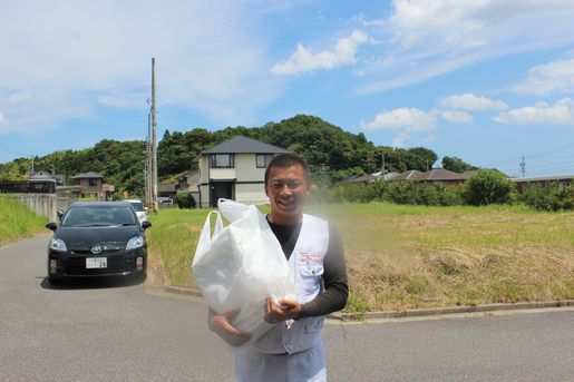 外壁塗装するお客様の家の写真