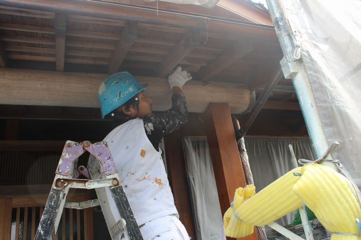 飯野塗装職人の写真