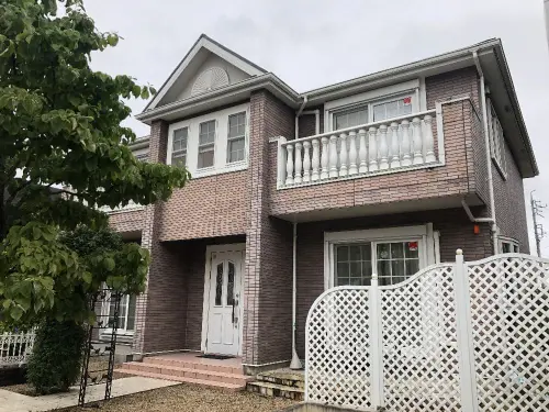 津市の外壁塗装をリペイント匠が施工した写真